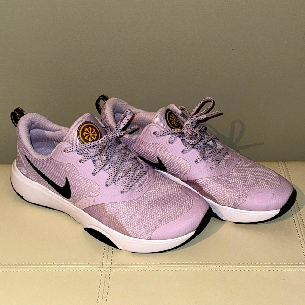 Nike Women's City Rep TR Sneakers, Lilac, Black and White. Size 10.